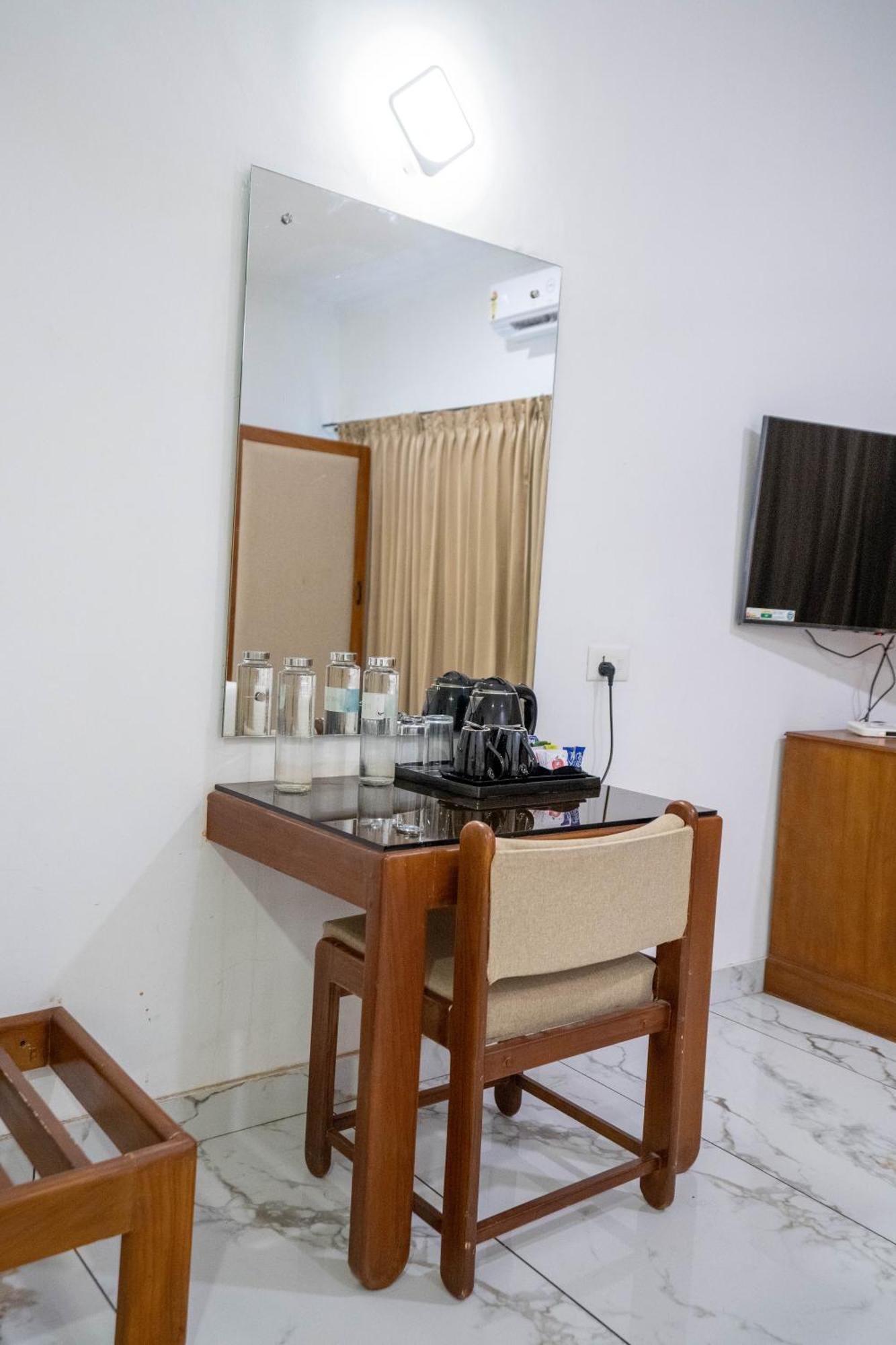 กาสิโน โฮเต็ล ลิมิเต็ด Hotel Thrissur ภายนอก รูปภาพ