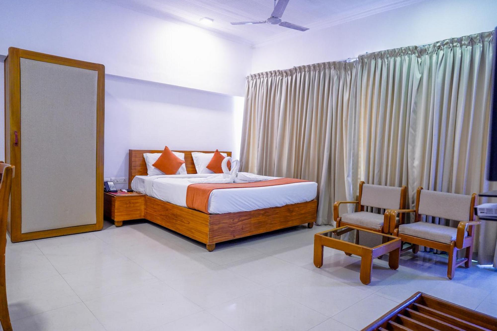 กาสิโน โฮเต็ล ลิมิเต็ด Hotel Thrissur ภายนอก รูปภาพ
