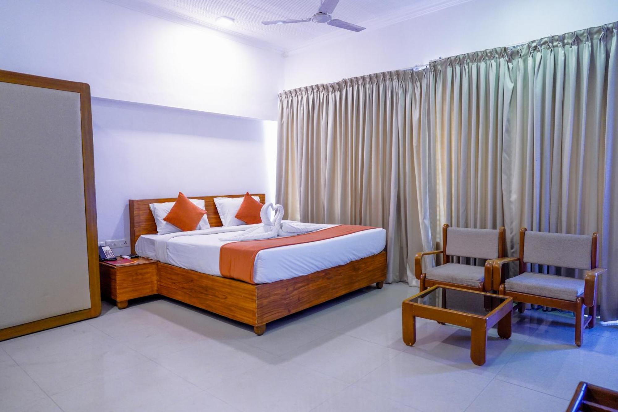 กาสิโน โฮเต็ล ลิมิเต็ด Hotel Thrissur ภายนอก รูปภาพ
